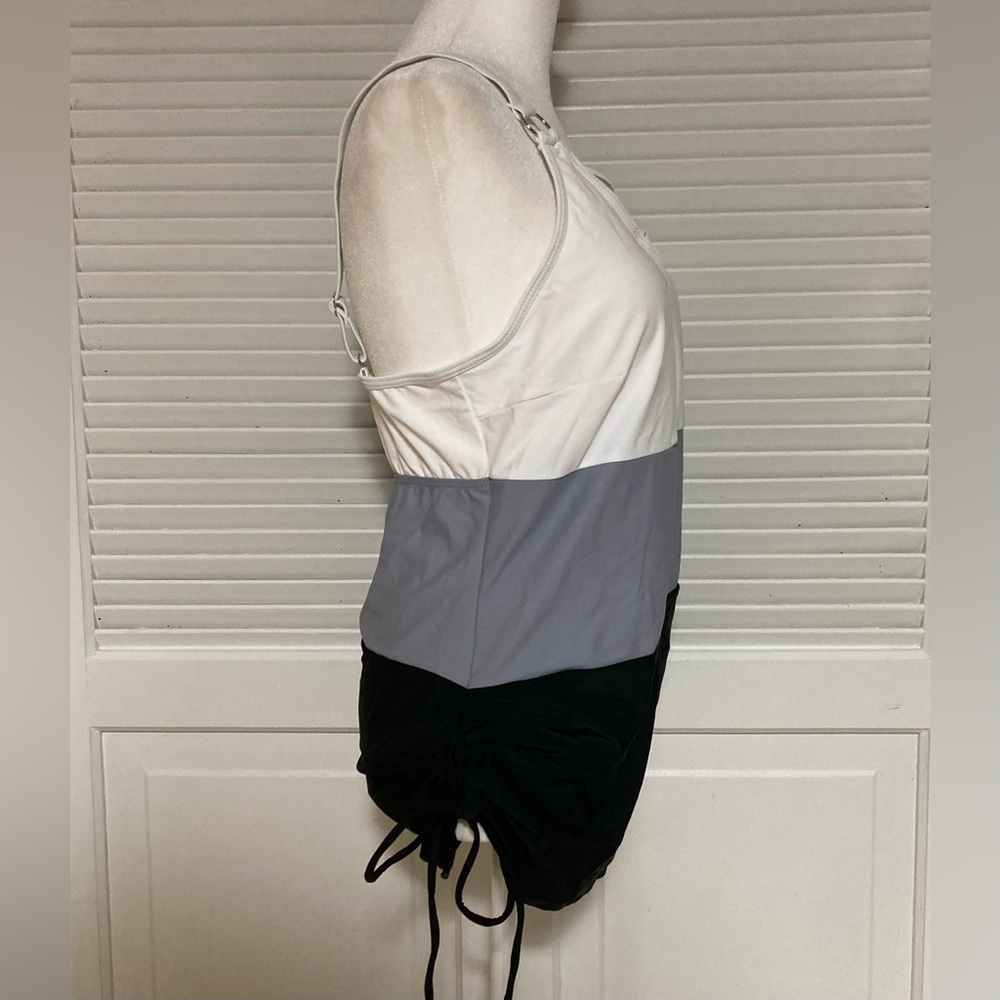 EC Colorblock Tankini Size Medium - Picture 4 of 11